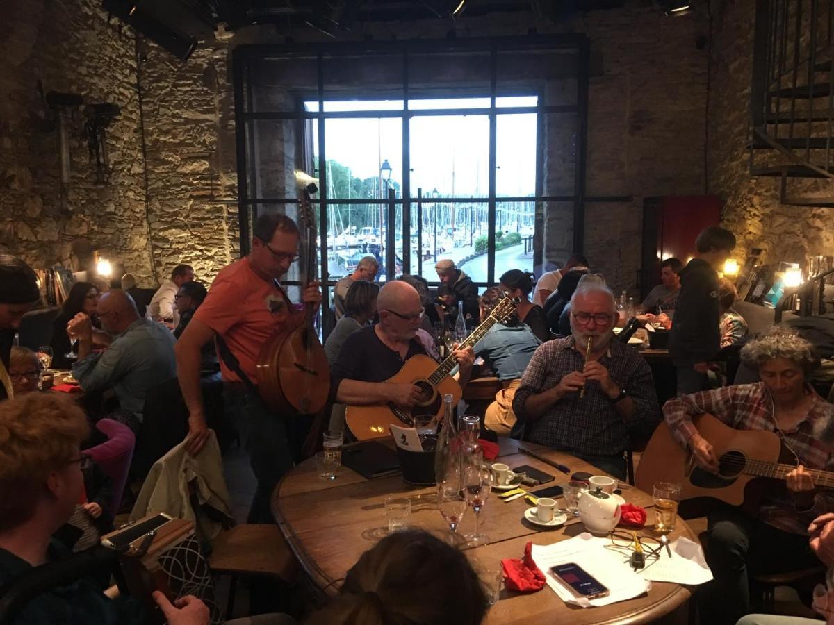 Au pt’it bonheur, Gîte culturel à la Roche Bernard Férel Eksteriør billede